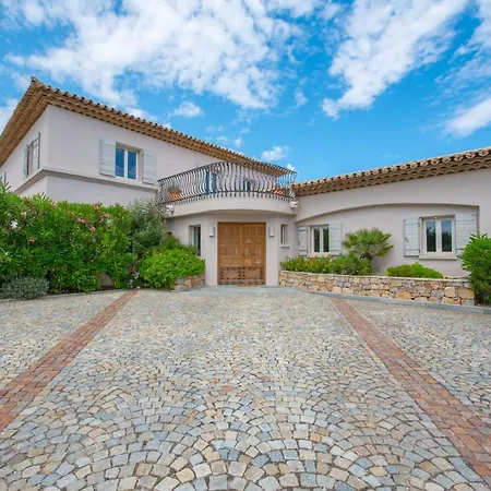 Bed & Breakfast Great Wil Big Garden, Private Pool And Sea View